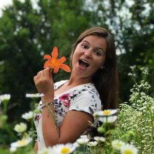 Meet your Posher, Anna mae